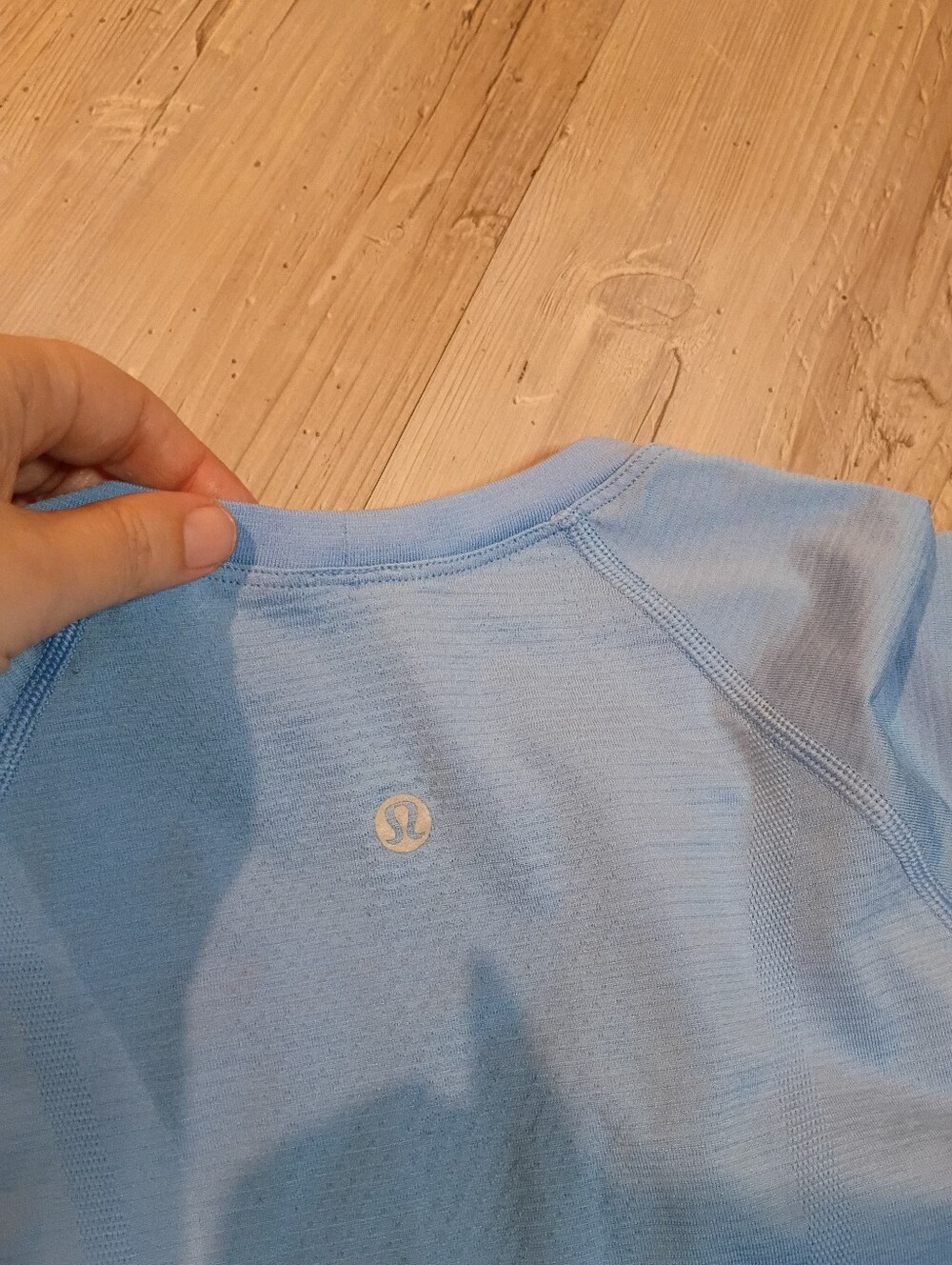 Lululemon - Picture 6 of 6